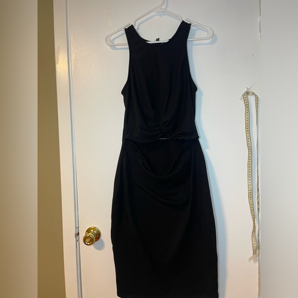 Express Midi Dress Knotted and open midriff •size: XL